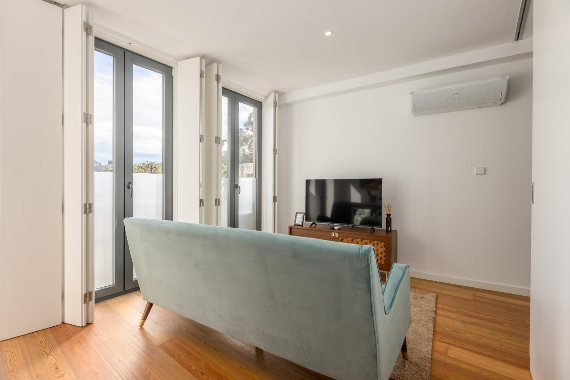 Appartement New!central W/ Sunny Terrace - 9 Min Walk Trindade