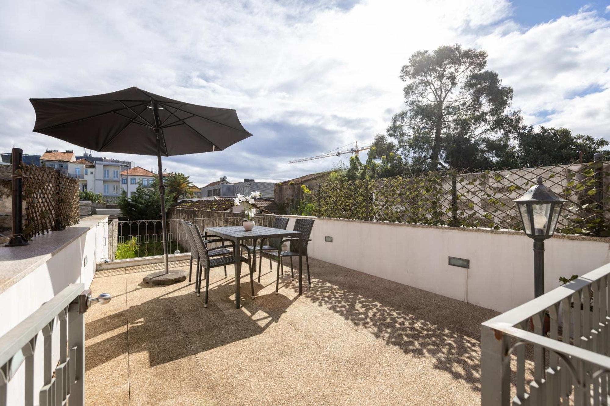 Appartement New!central W/ Sunny Terrace - 9 Min Walk Trindade Oporto
